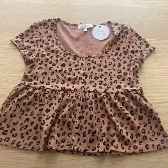 🆕Pink Rose Leopard Print Babydoll Style Top L🆕 - Picture 2 of 7